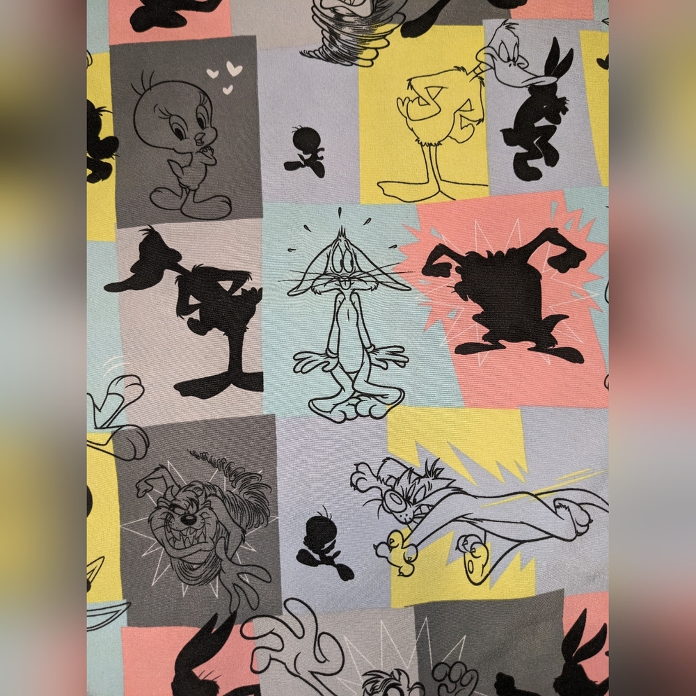 Looney Tune Characters Colorblock V-Neck Scrub Top - Picture 5 of 10